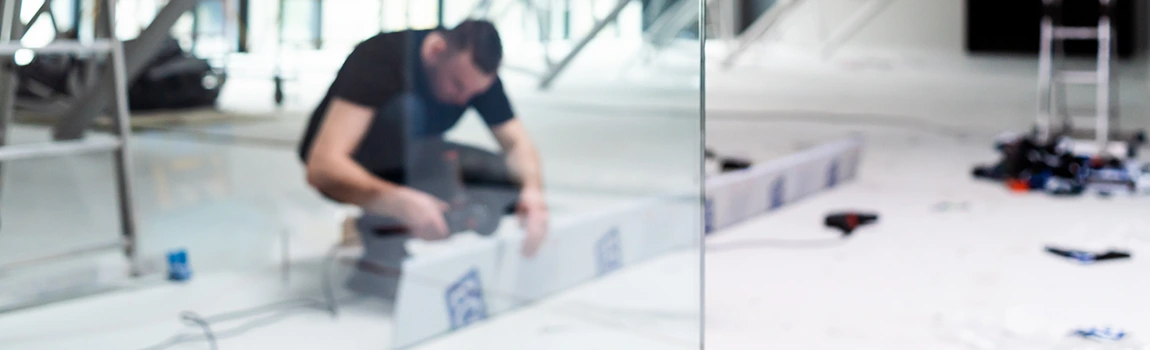 Emergency Commercial Glass Repair in Jasmine Estates, FL