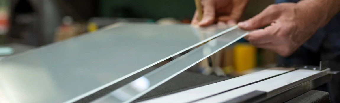 Emergency Glass Repair for Hospitality Businesses in Jasmine Estates, FL