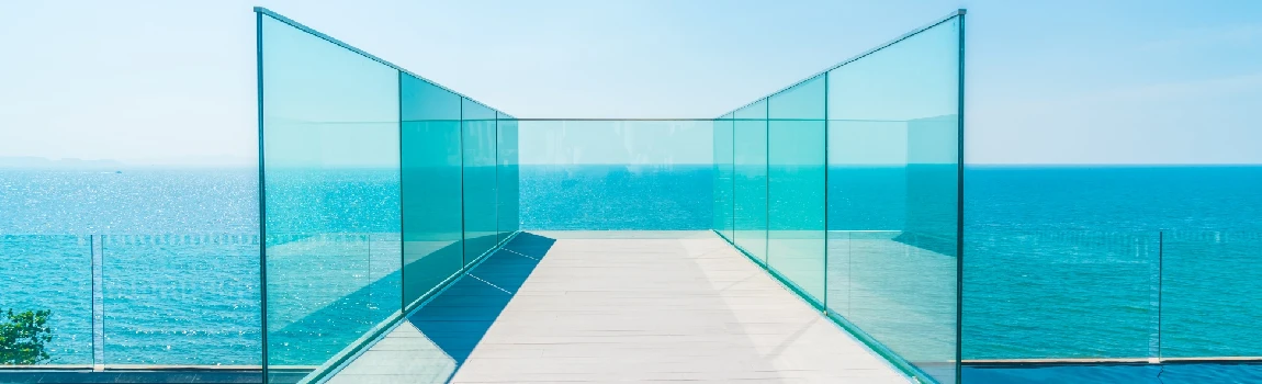 Customized Glass Pool Fence Repair Services in Jasmine Estates